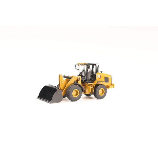 1:50 Scale Cat 930 Wheel Loader | High Line Series Cat Trucks & Construction Equipment | 1:50 Scale Model Diecast Collectible Model 85779