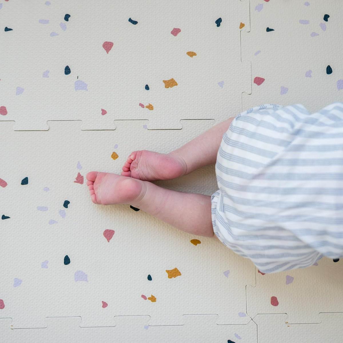 3 Sprouts Baby Foam Play Mat - Soft Foam Floor Tiles for Kids with Interlocking Puzzle Mats for Toddler Playroom - Safe 100% EVA Pads, Non-Toxic Waterproof Playmat - Terrazzo Cream