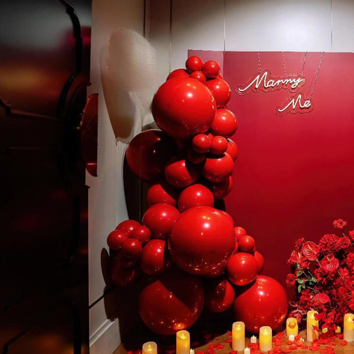PartySoon 147 Pcs Red Balloons Arch Kit Red Balloon Different Sizes for Valentine's Decorations Birthday Party Gender Reveal Baby Shower Wedding Anniversary Bridal Decorations