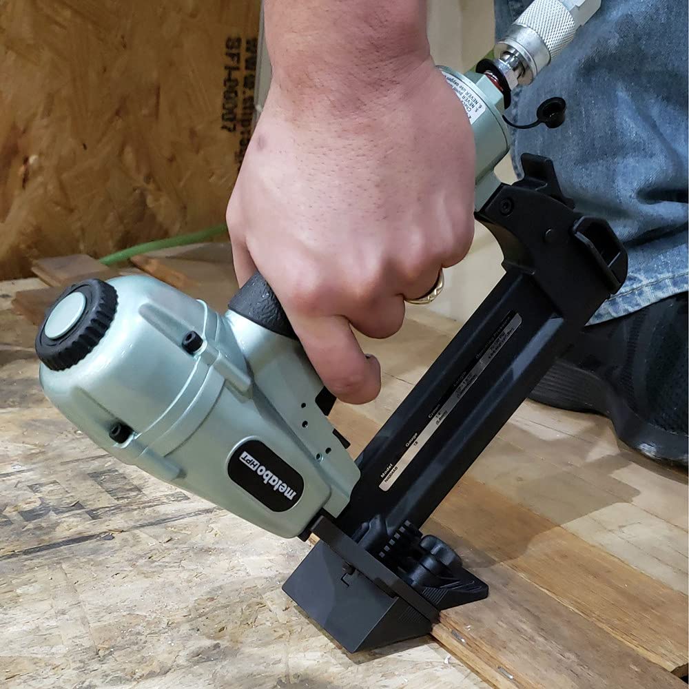 Metabo HPT Flooring Stapler, Pro-preferred Pneumatic Power Nailers, Power Stapler for Hardwood Flooring, 18 Gauge, 1/4" Staples, Length 1/2" to 1-9/16", N4004AB