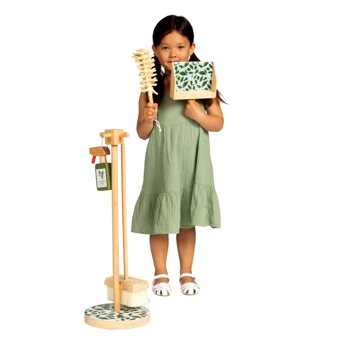 Manhattan Toy Decorative 5-Piece Wooden Pretend Housekeeping Cleaning Set for Kids 3 + Year Old and Up