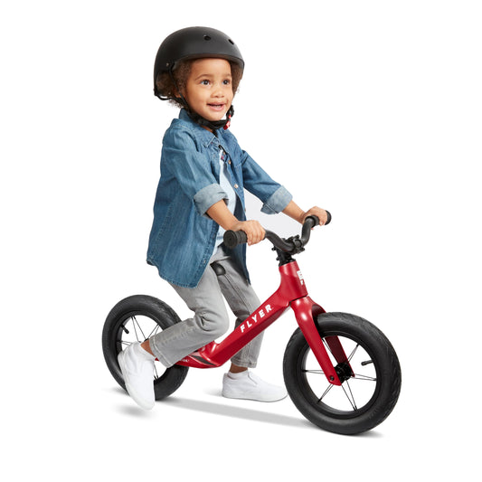 Radio Flyer Ultra Lite Balance Bike, Red, for Kids Ages 1.5-5, Pedal Free for Quick Learning, Lightweight Frame, Rubber Air Tires, Tool-Free Adjustable Seat, Footrest, Kid & Toddler Balance Bikes