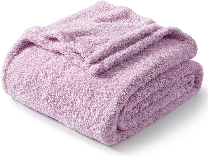 Exclusivo Mezcla Fleece Bed Blankets Queen Size, Ultra Soft, Lightweight and Fuzzy Light Purple Blanket for Women, Home Decor, 90x90 Inches
