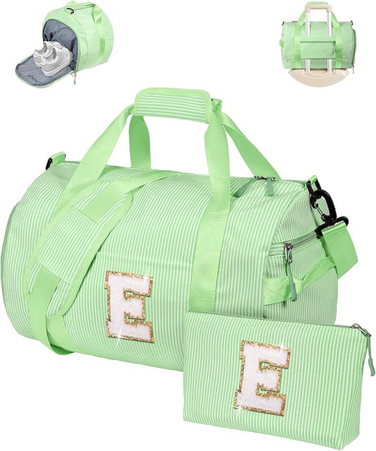 Preppy Things for Girls, Girl Gym Bag, Kids Monogram Overnight Duffel Bags with Shoe Compartment, Personalized Travel Bag with Makeup Pouch, Easter Gift Idea for Daughter (Letter E)